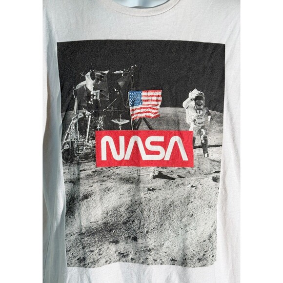 NASA Short Sleeve Pull-Over White Shirt by Akademiks Large - Picture 2 of 4